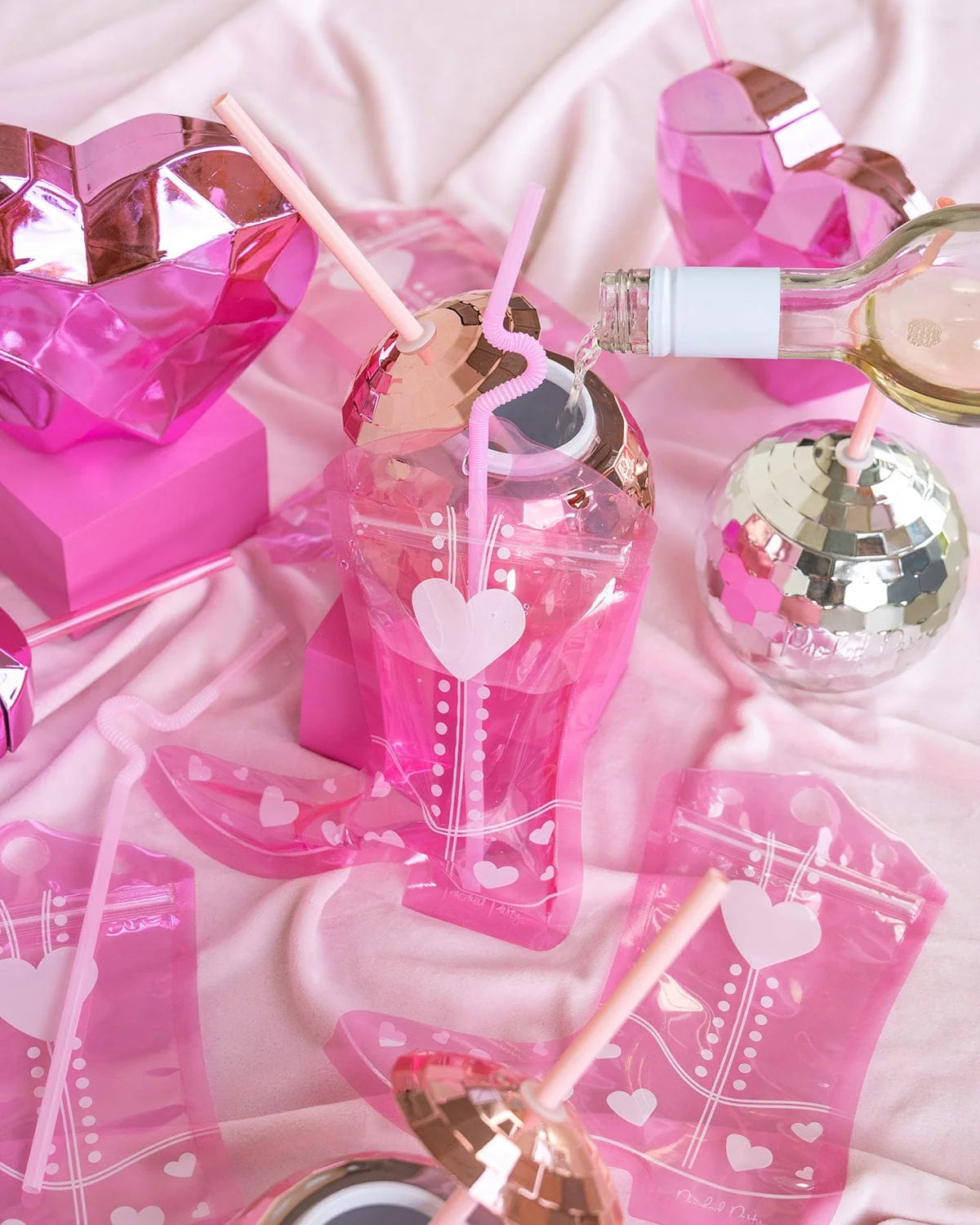 Boot Scoot Drink Pouch Set