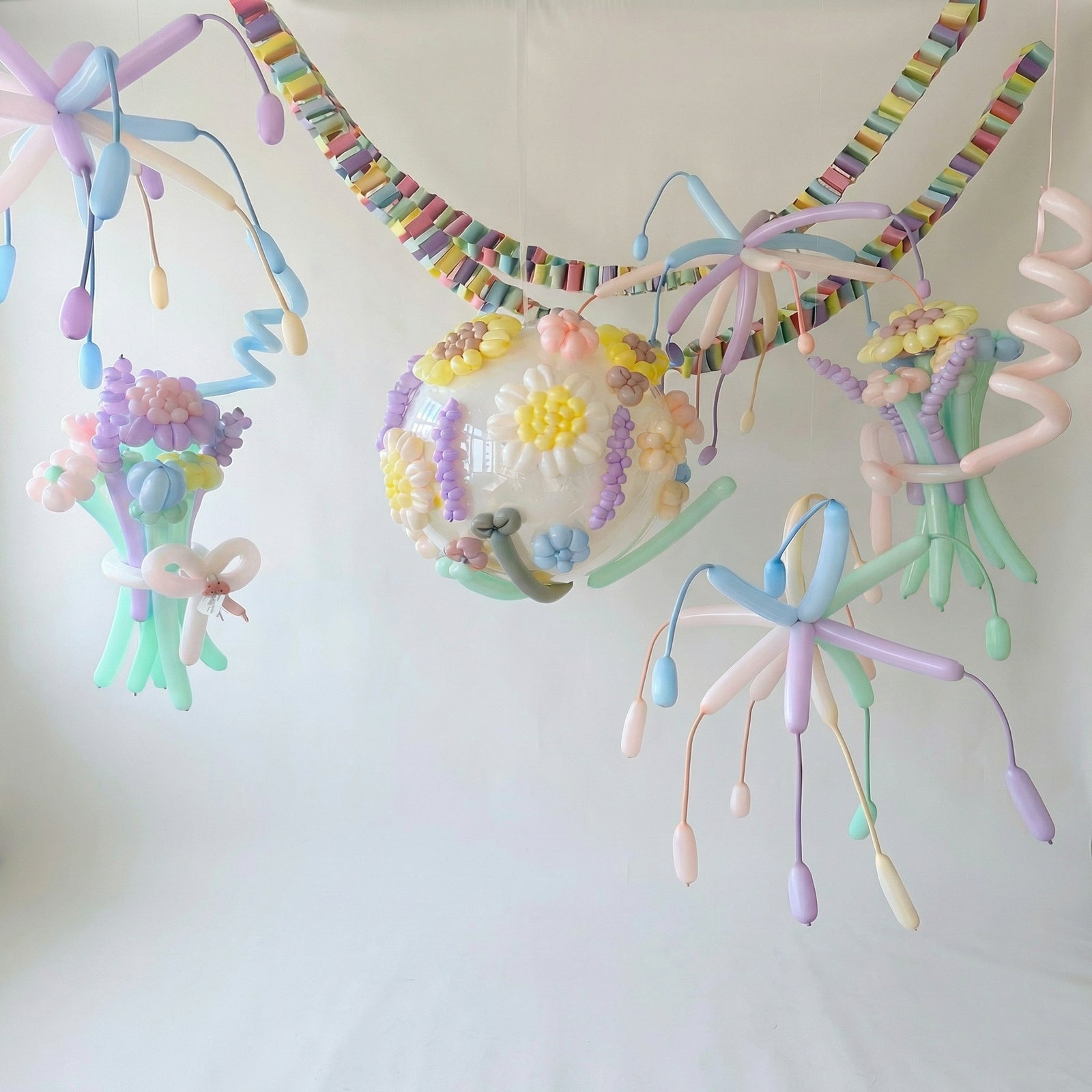 Pastel Floral Balloon Set Up