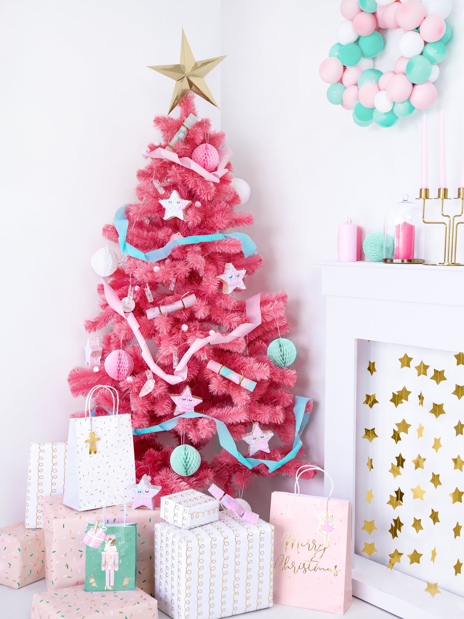 Christmas Gift Bags Set