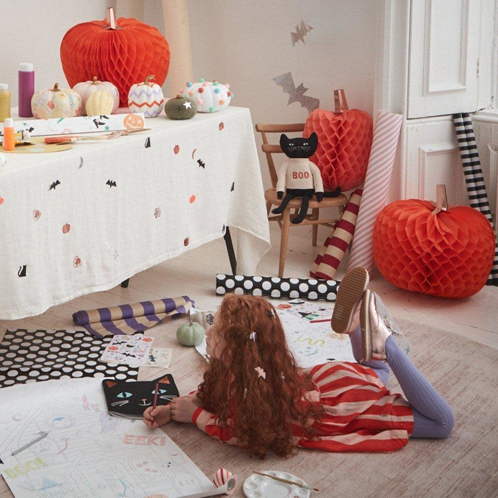 Halloween Honeycomb Pumpkins