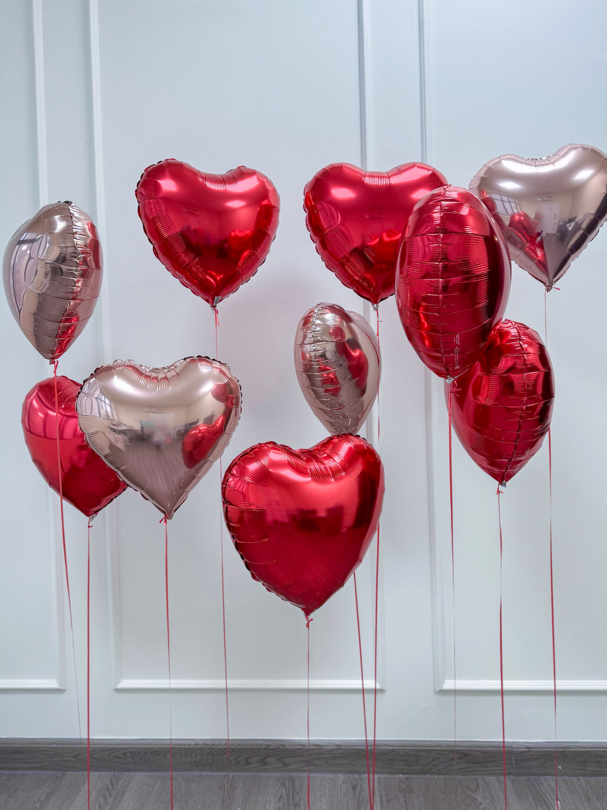 Red Heart Giant Foil Balloon
