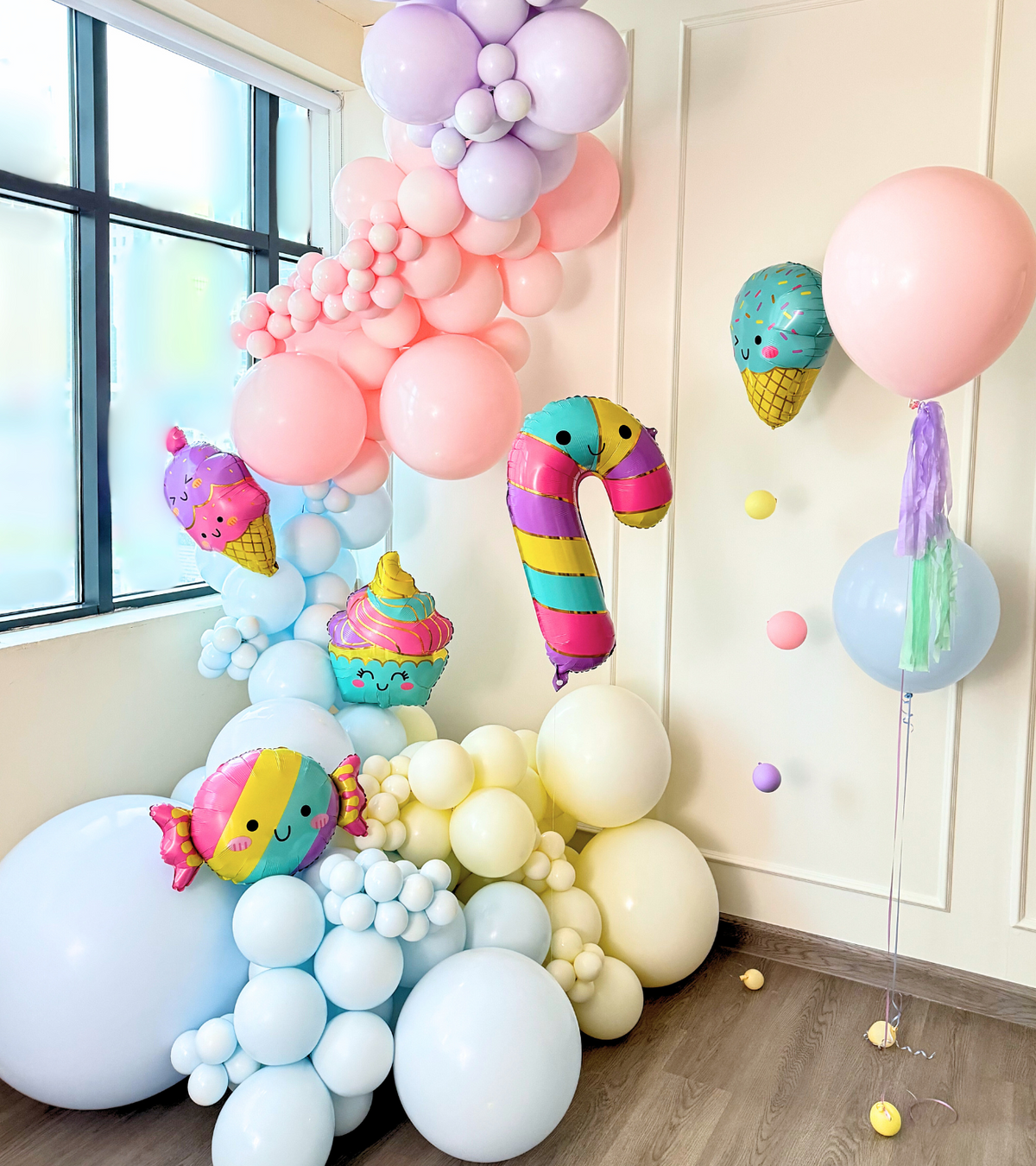 Sweet Treats Balloon Garland