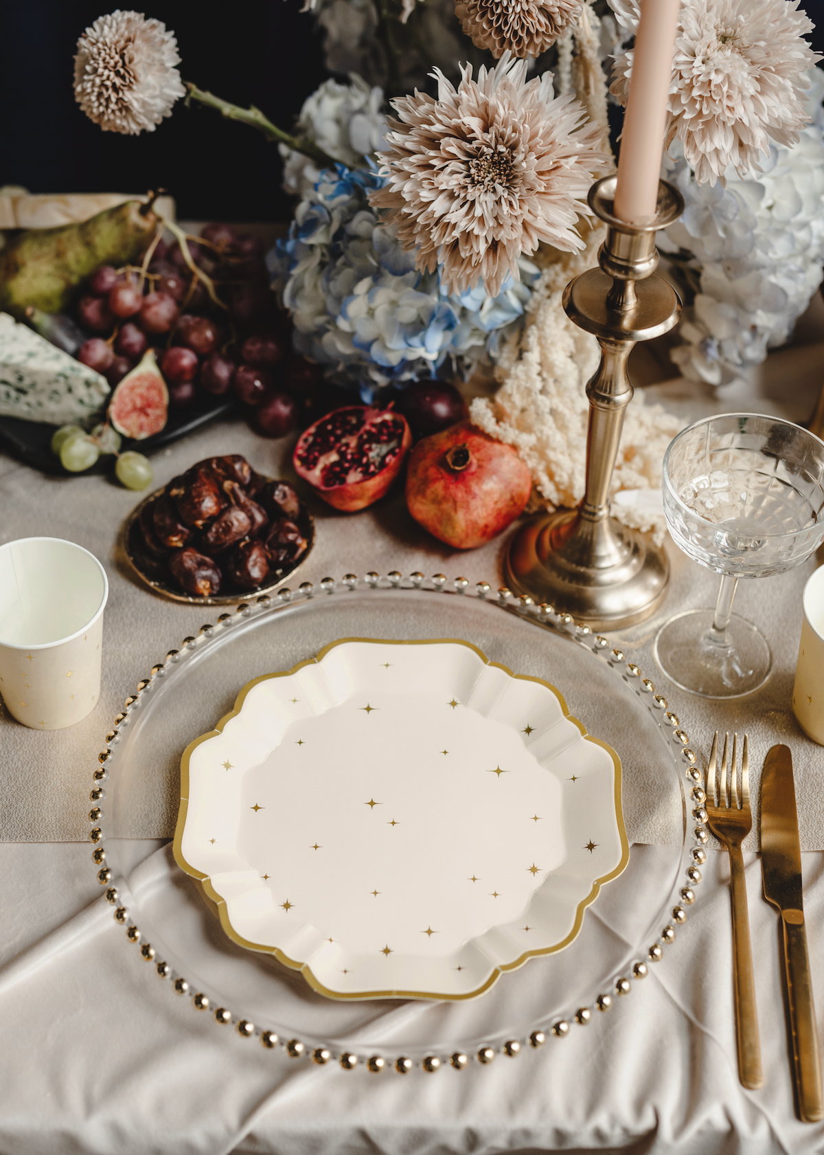 Beige &amp; Gold Star Plates