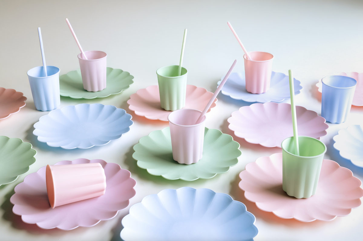 Pastel Blue Frill Plastic Plates