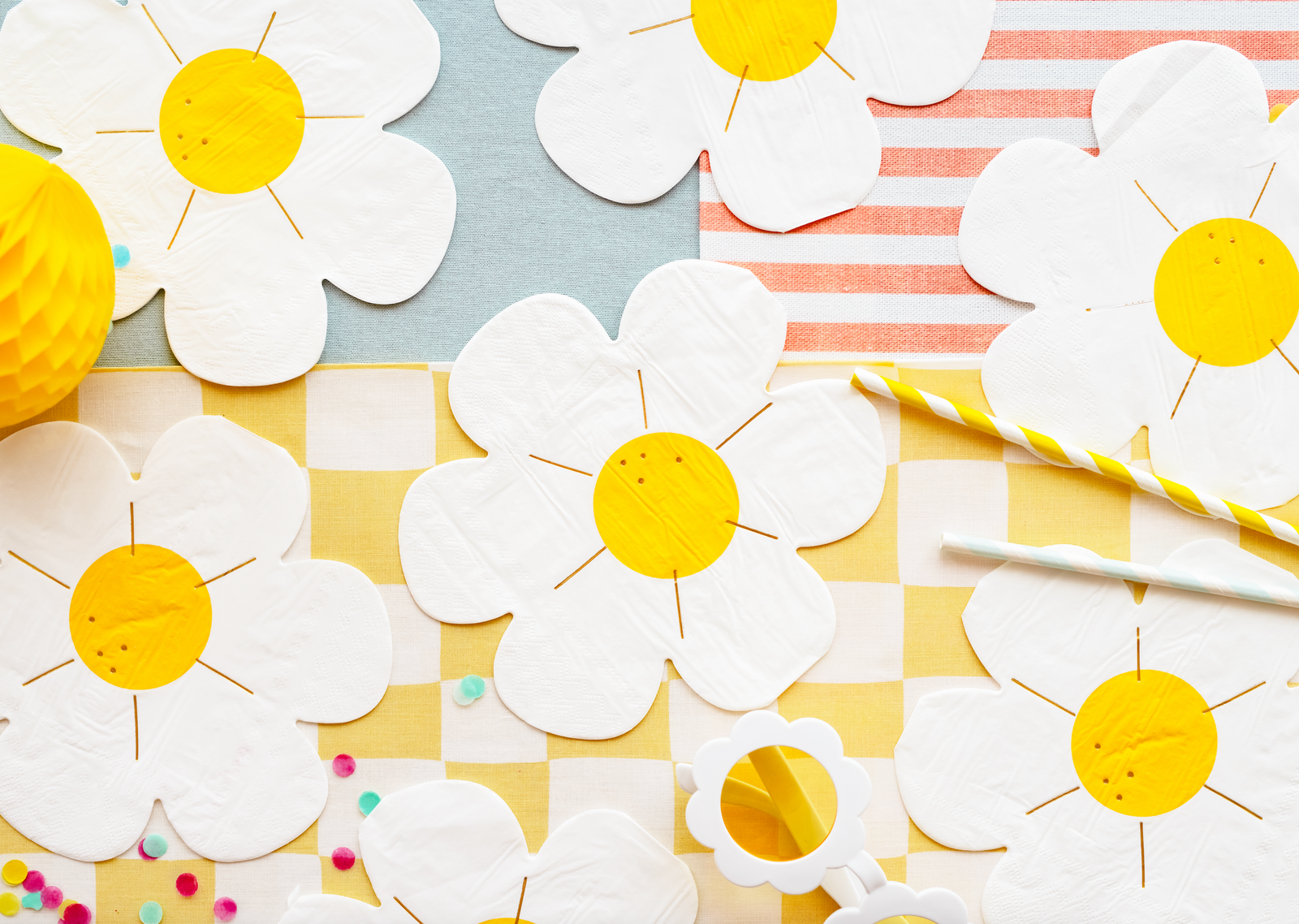 White Daisy Lunch Napkins