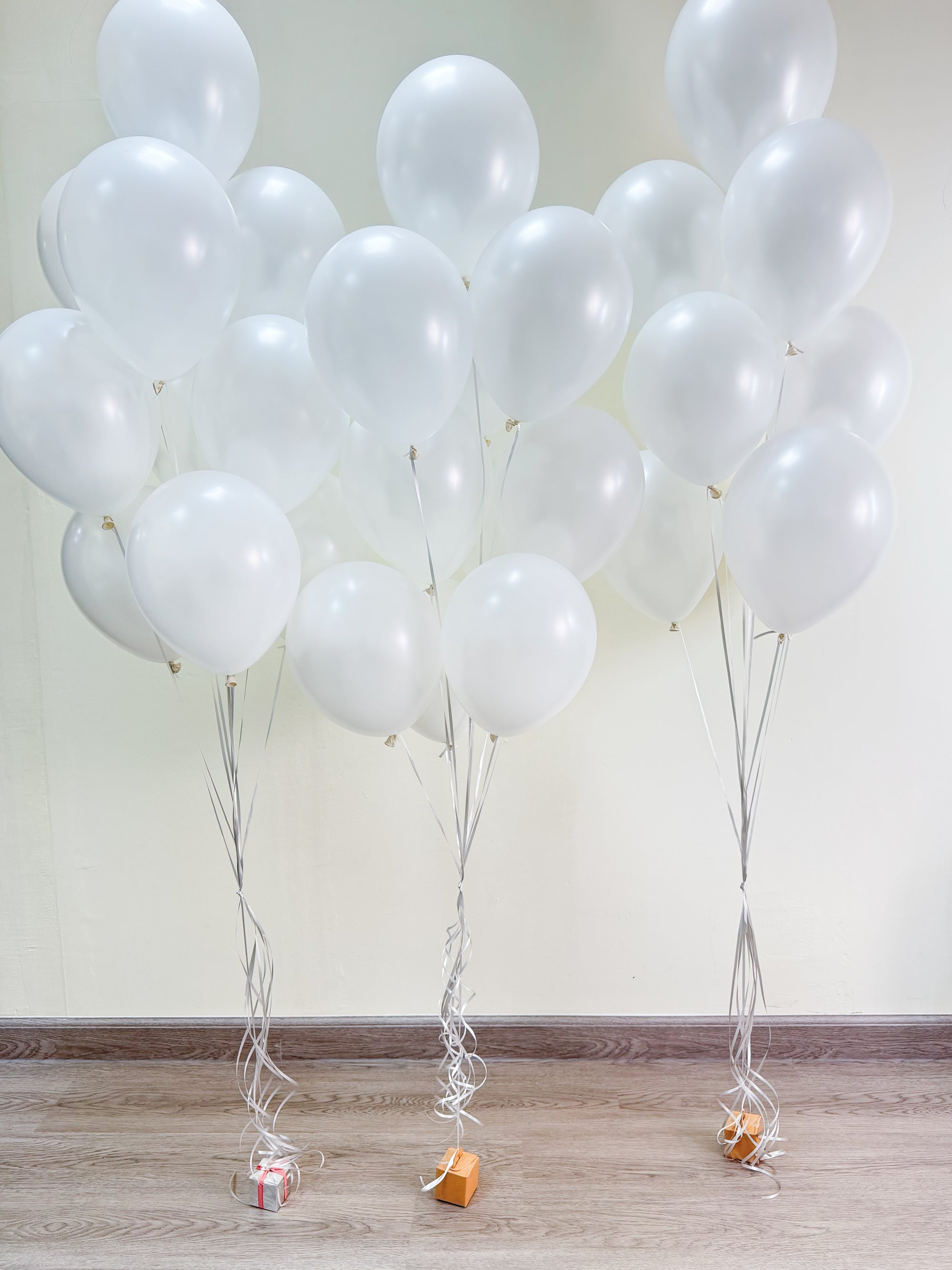Pearl White Latex Balloons 11"