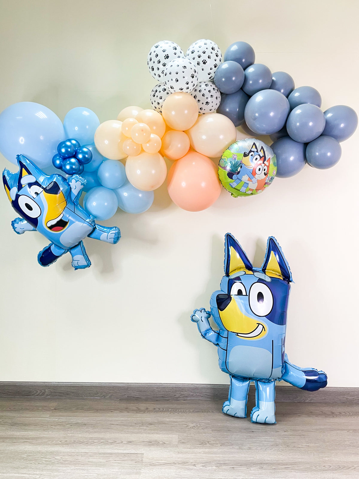 Bluey Balloon Garland