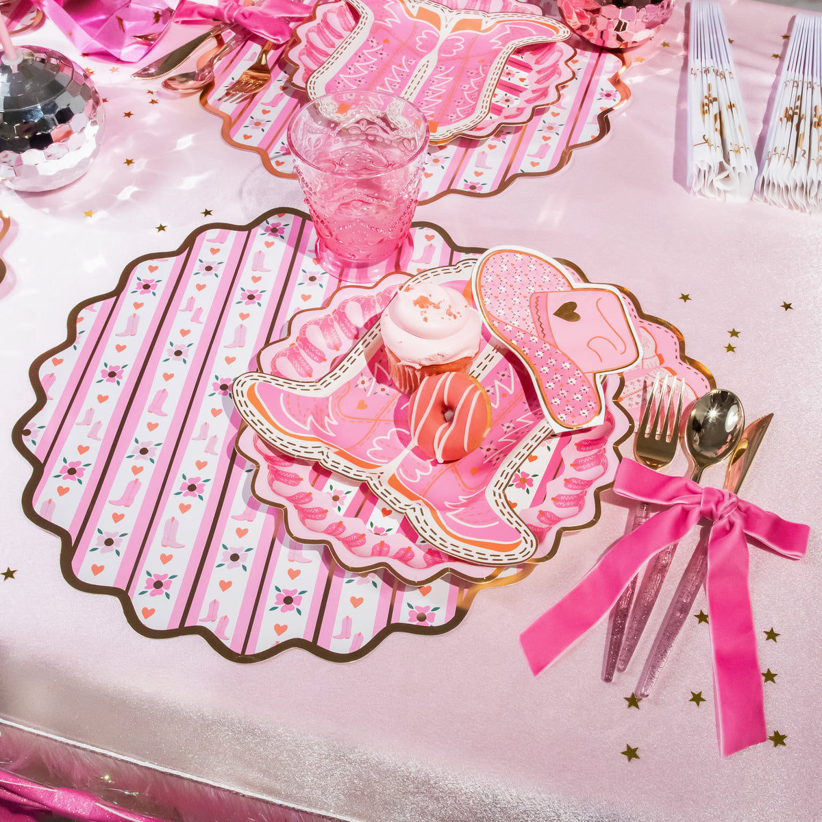 Boot Scoot Blooms Dinner Plates