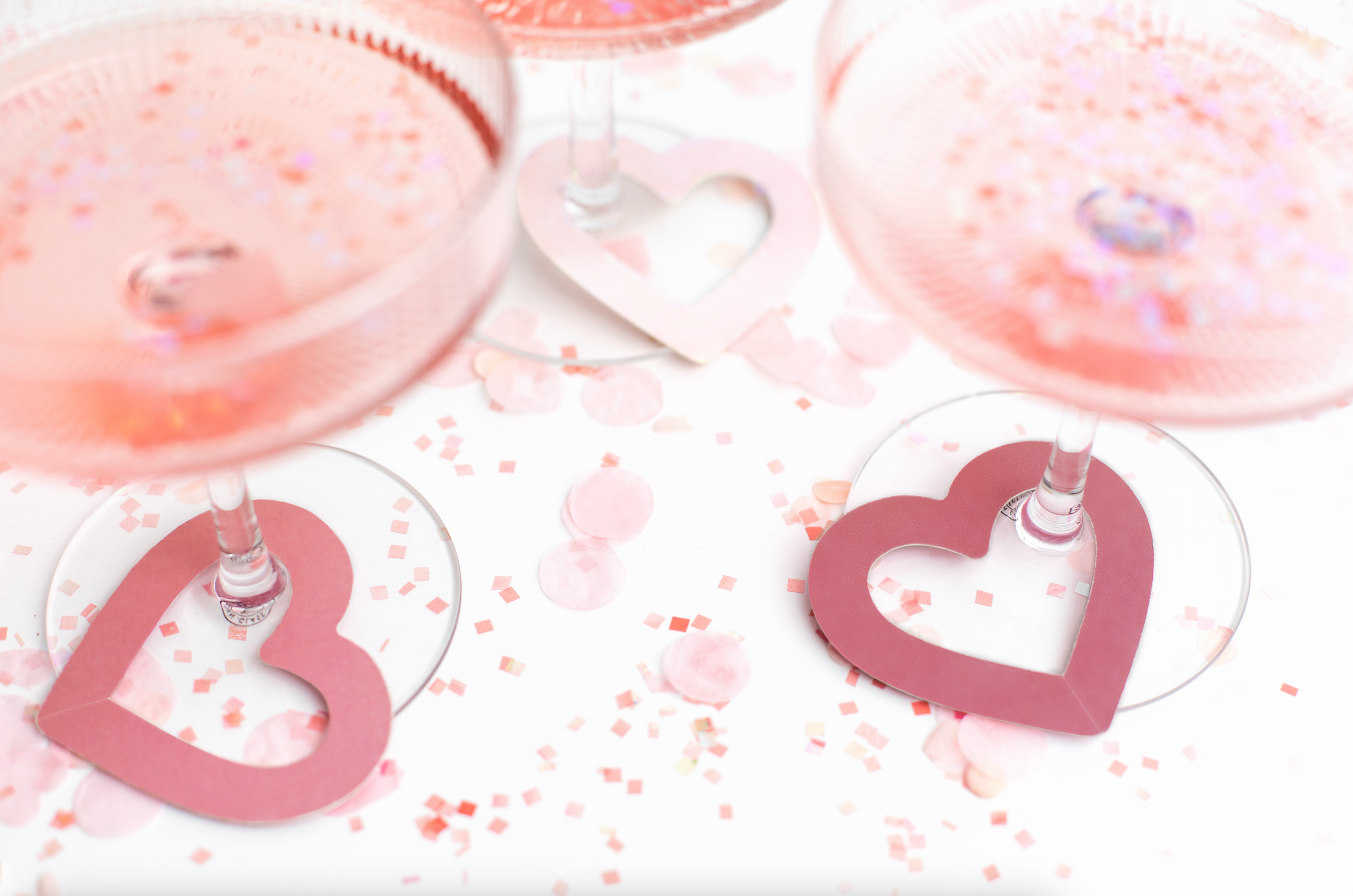 Ombre Pink Hearts Drink Tags