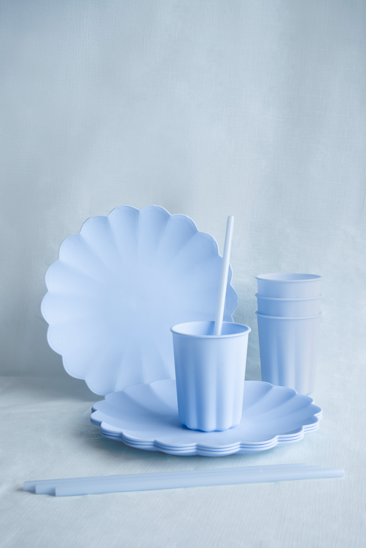 Pastel Blue Frill Plastic Plates