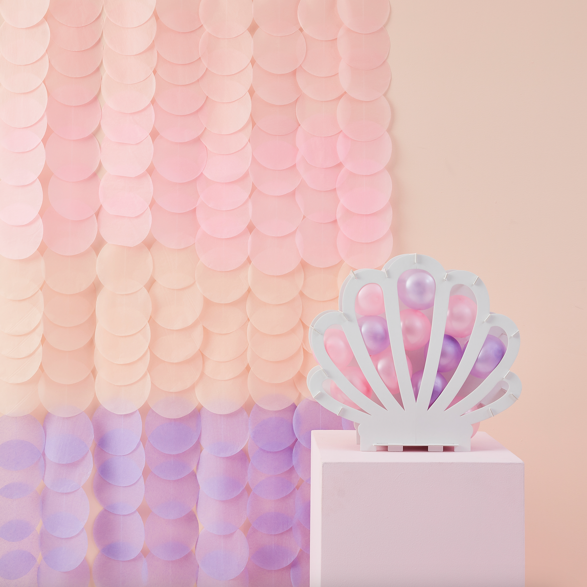 Pink and Lilac Tissue Paper Disc Party Backdrop