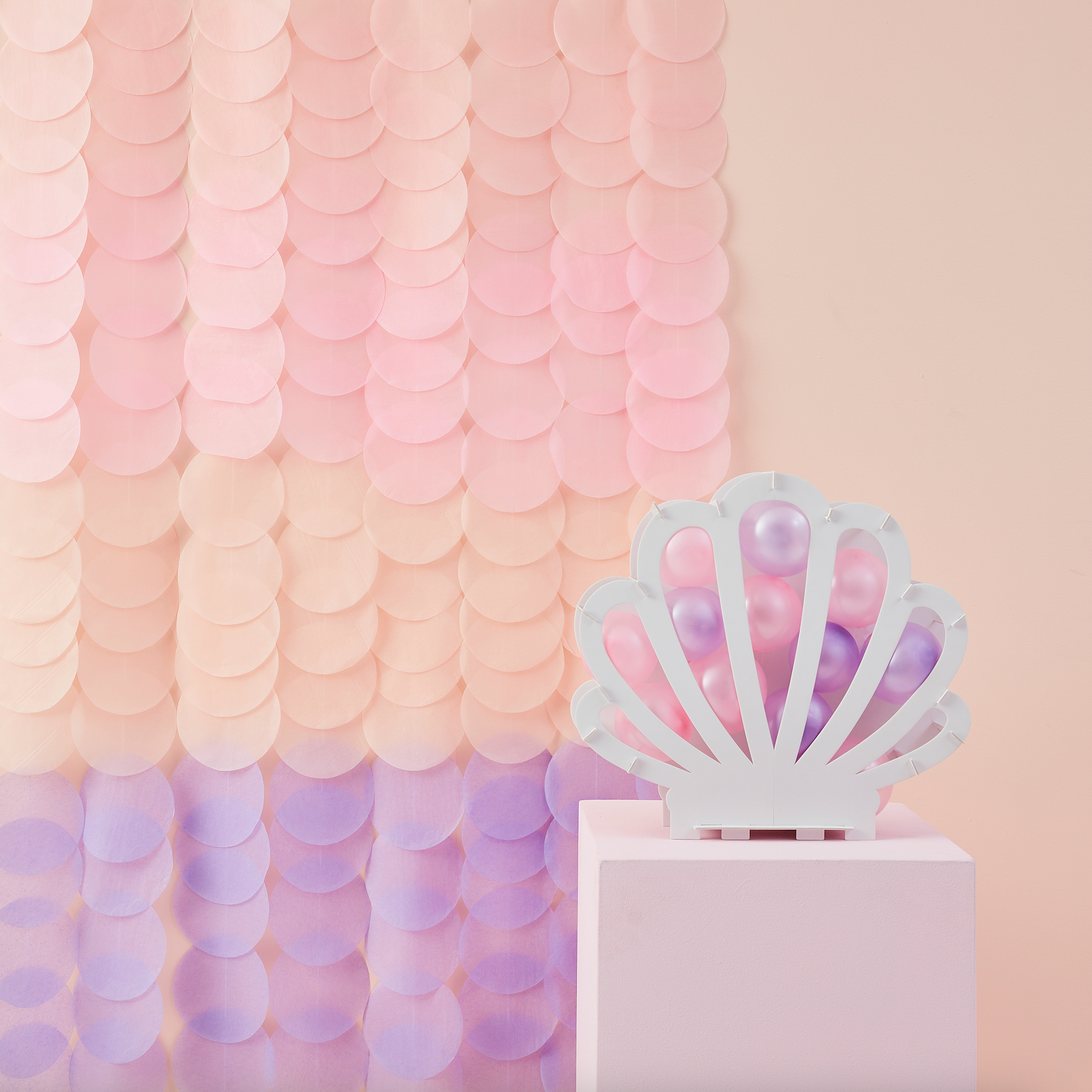 Pink and Lilac Tissue Paper Disc Party Backdrop