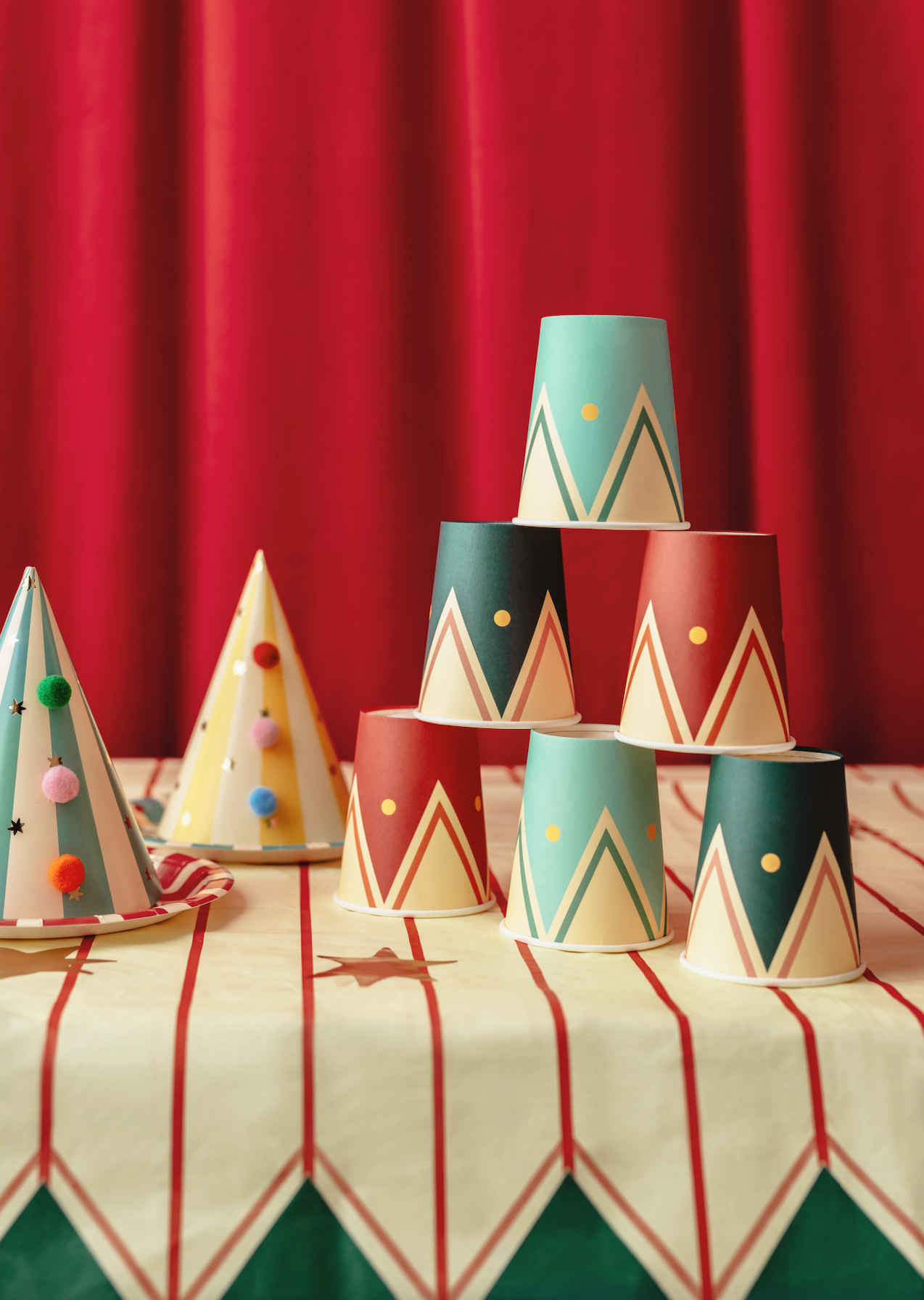 Thin Stripes & Stars Paper Tablecloth