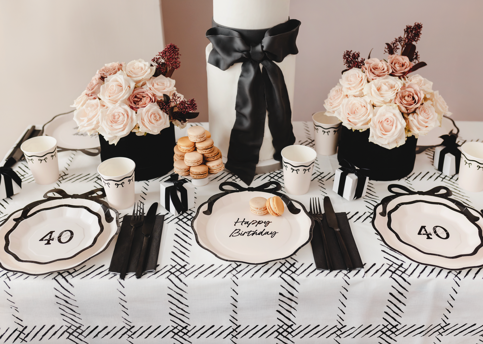 Checkered Bow Tablecloth
