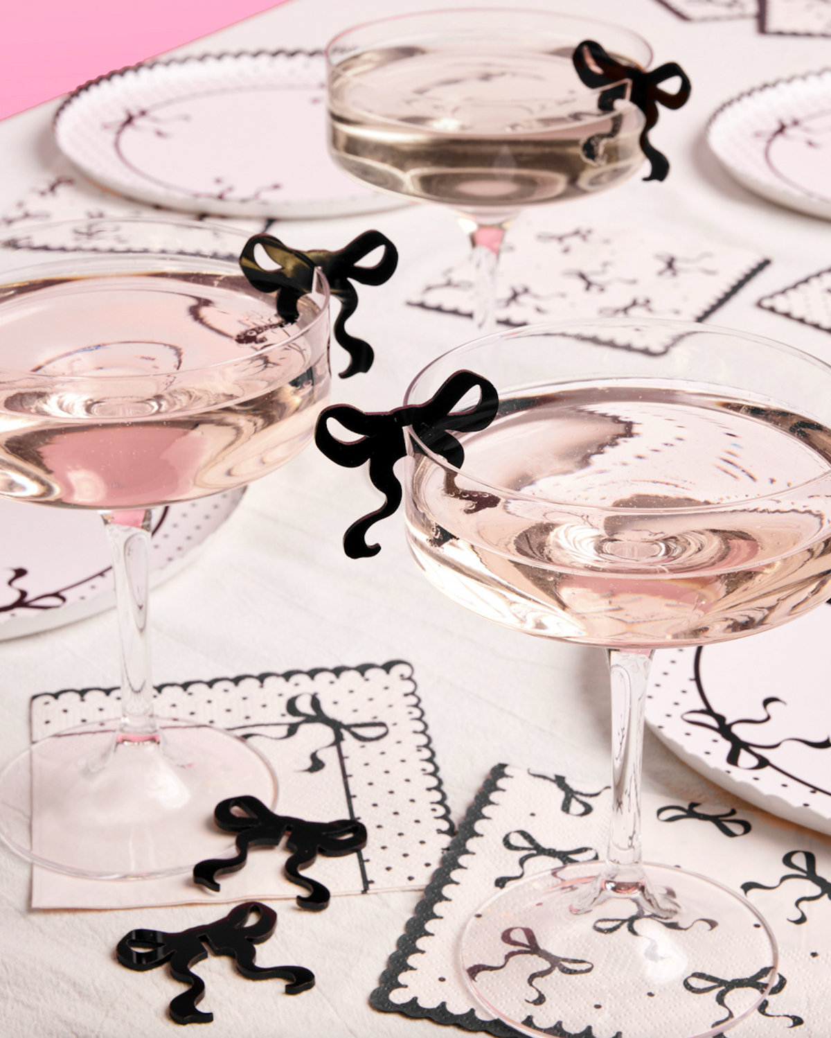 Little Black Bow Drink Markers
