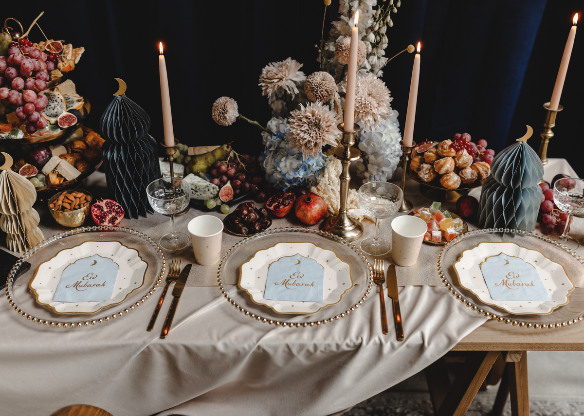 Beige &amp; Gold Star Cups