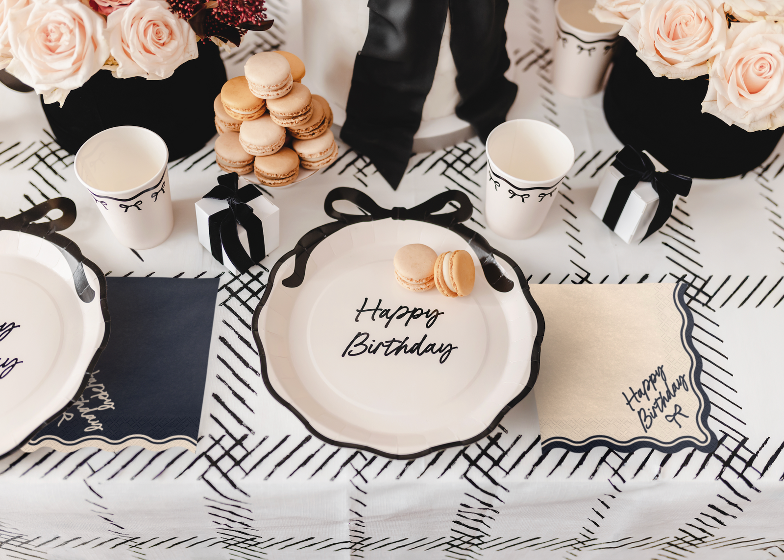 Happy Birthday Bow Paper Napkins
