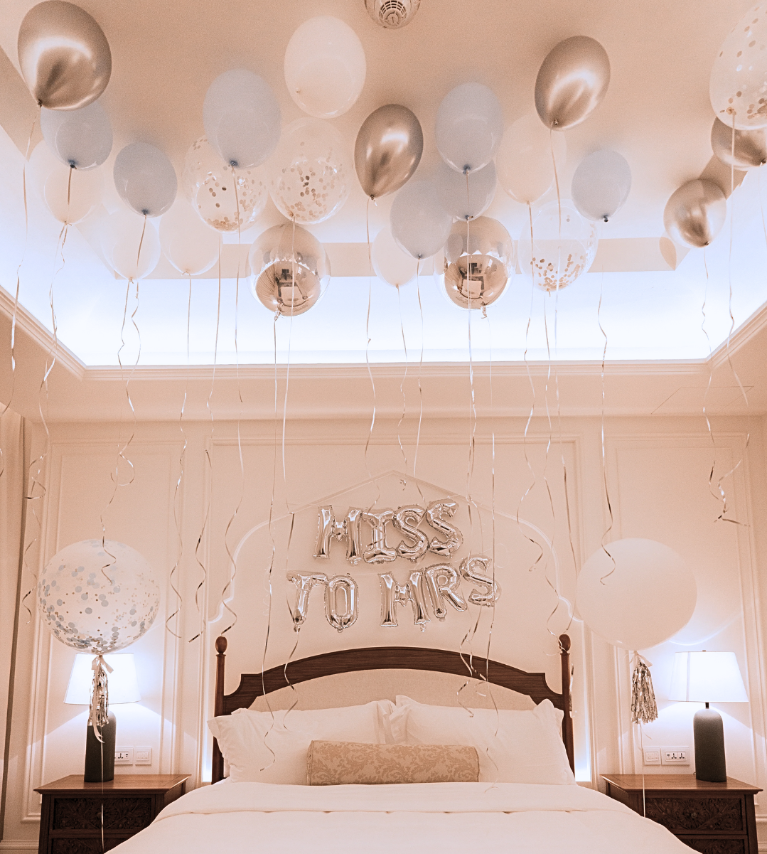 Silver &amp; Blue Bridal Suite Balloon Setup