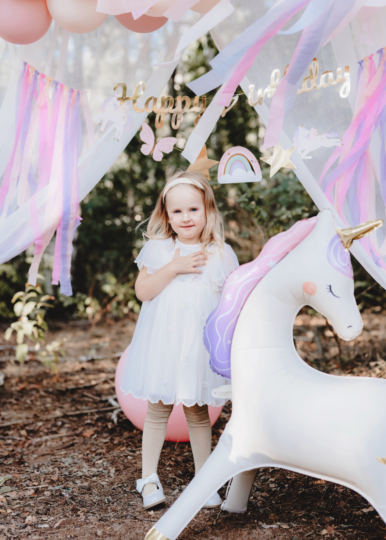Standing Unicorn Foil Balloon