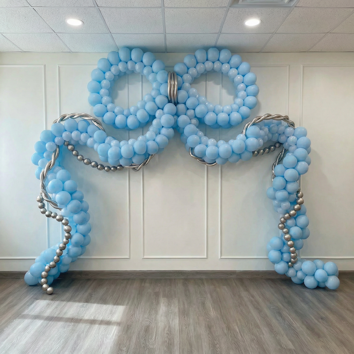 Giant Bow Balloon Garland