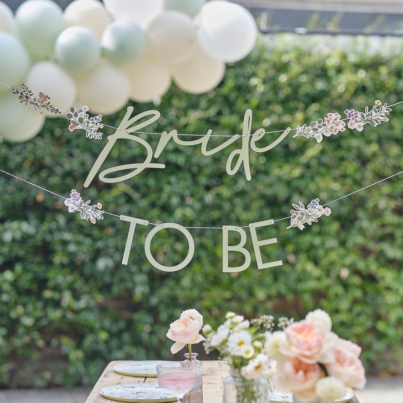 Floral Bride to Be Hen Party Bunting