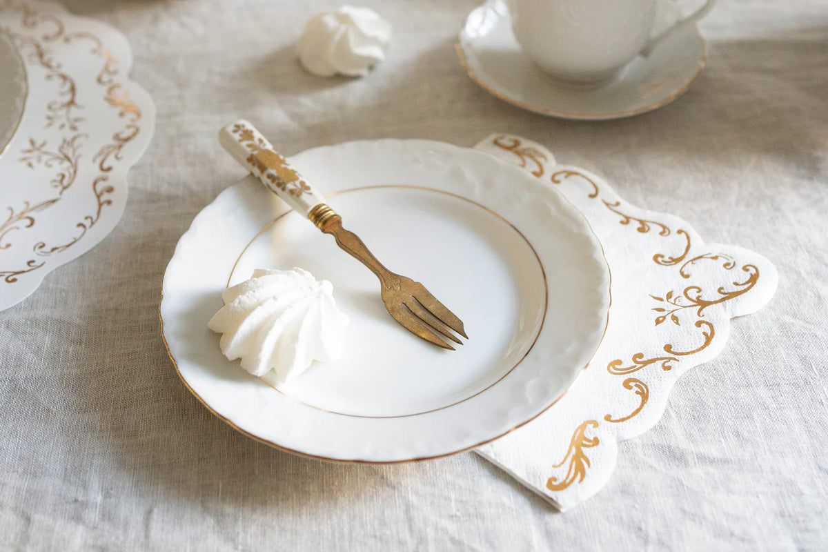 White &amp; Gold Ornate Scalloped Napkins