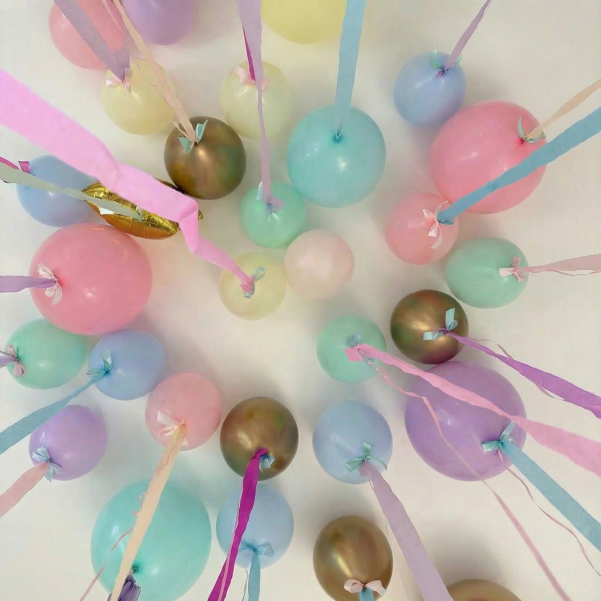 Fancy Nancy Deluxe Balloon Set