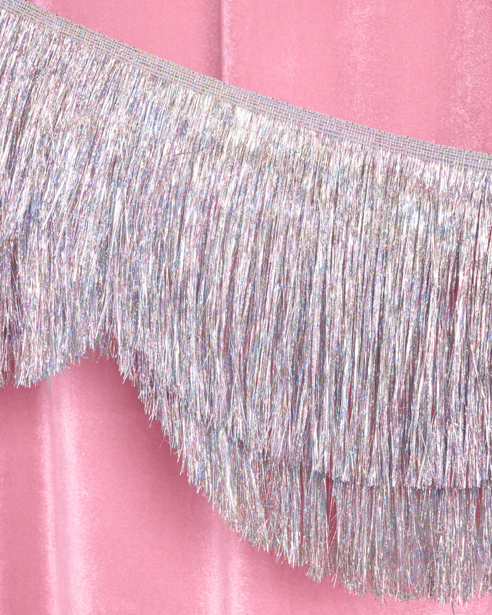 Shimmer Scallop Fringe Banner