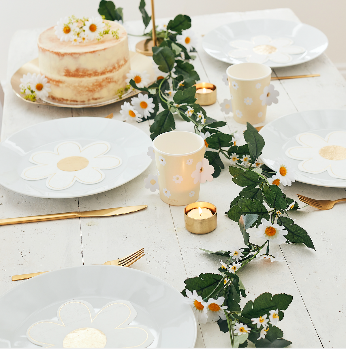 Decorative Artificial Daisy Floral Easter Garland