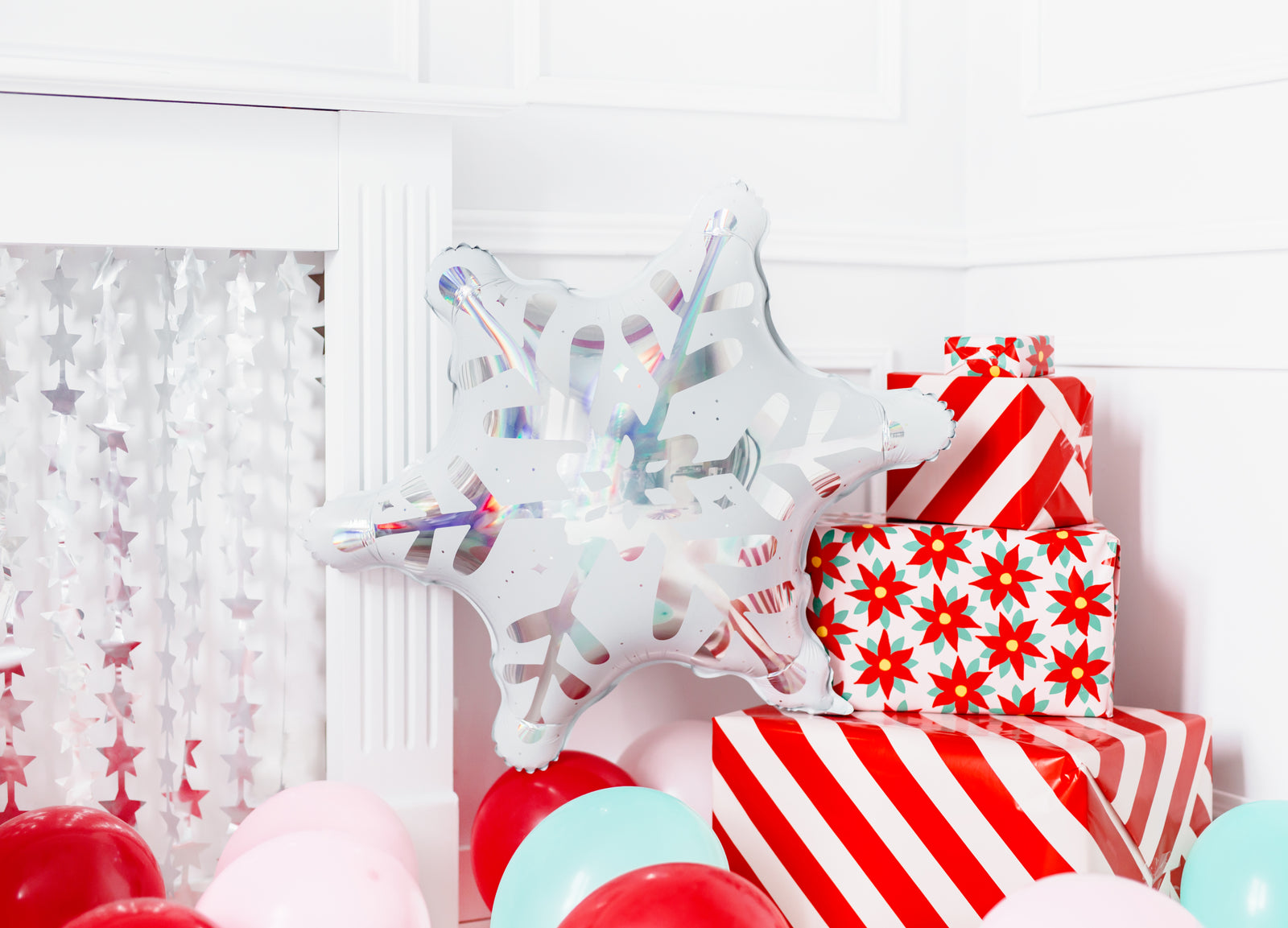 Holographic Snowflake Foil Balloon