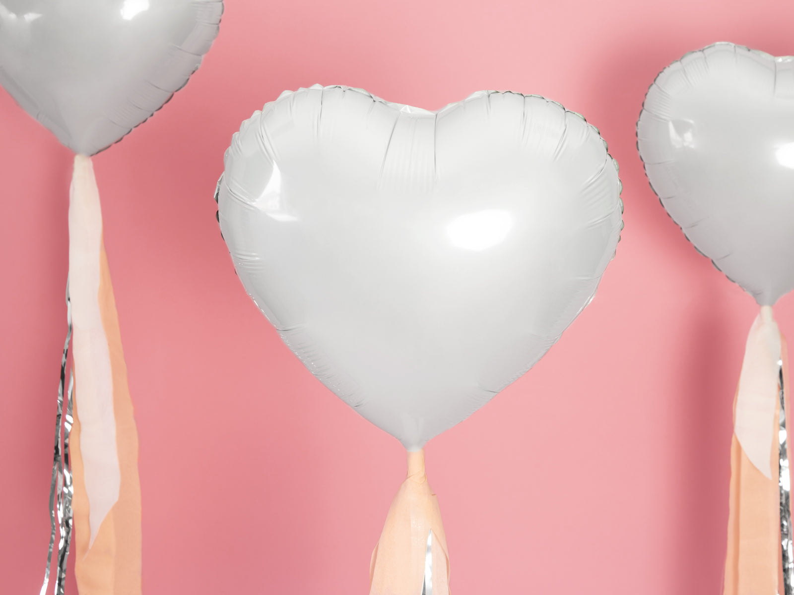 White Heart Foil Balloon 