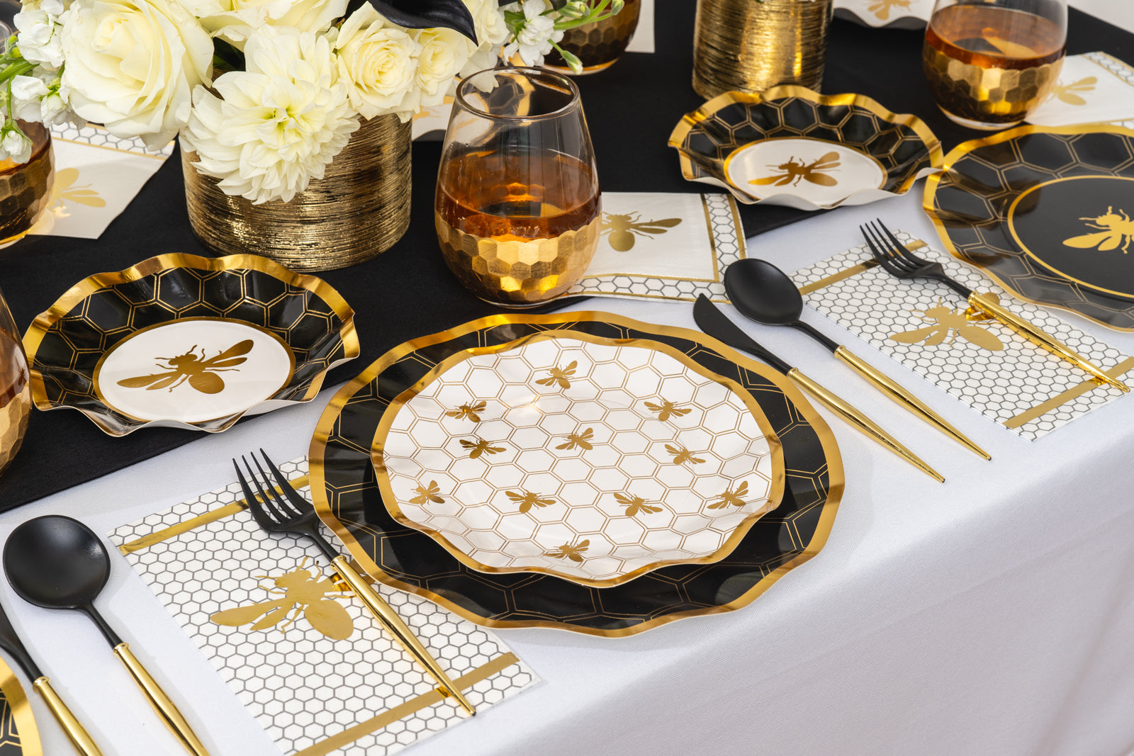 Honeybee Wavy Salad Plates