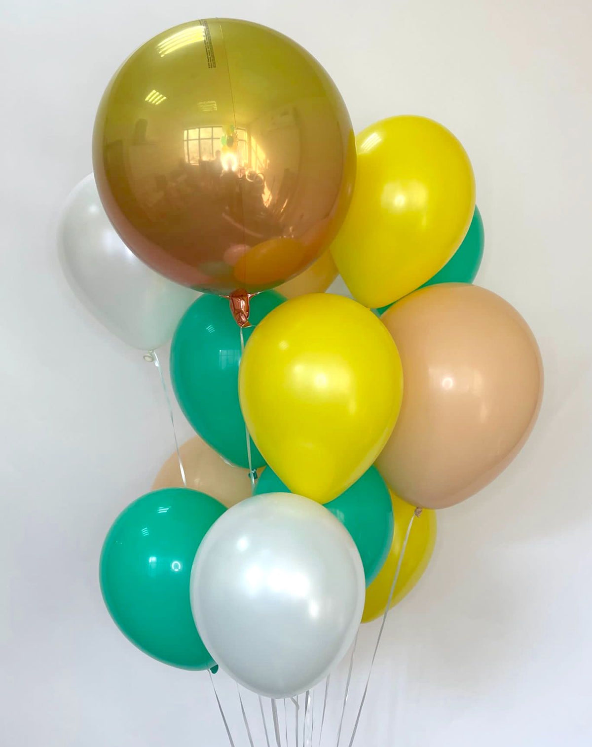 Yellow &amp; Orange Ombré Orbz Balloon