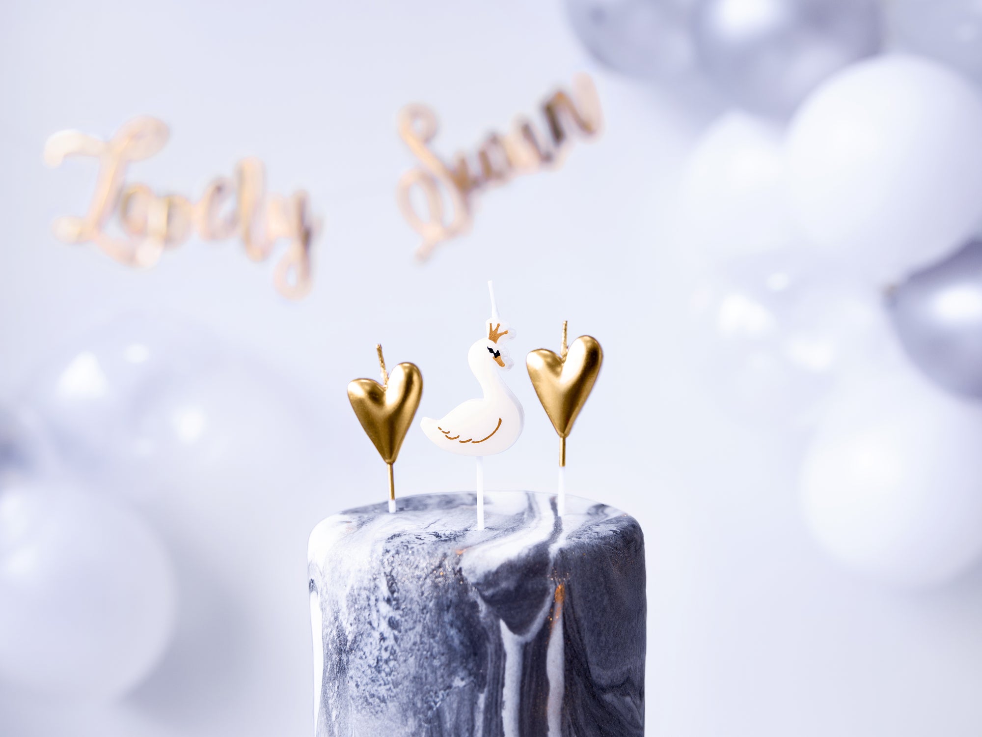 Lovely Swan Cake Candles