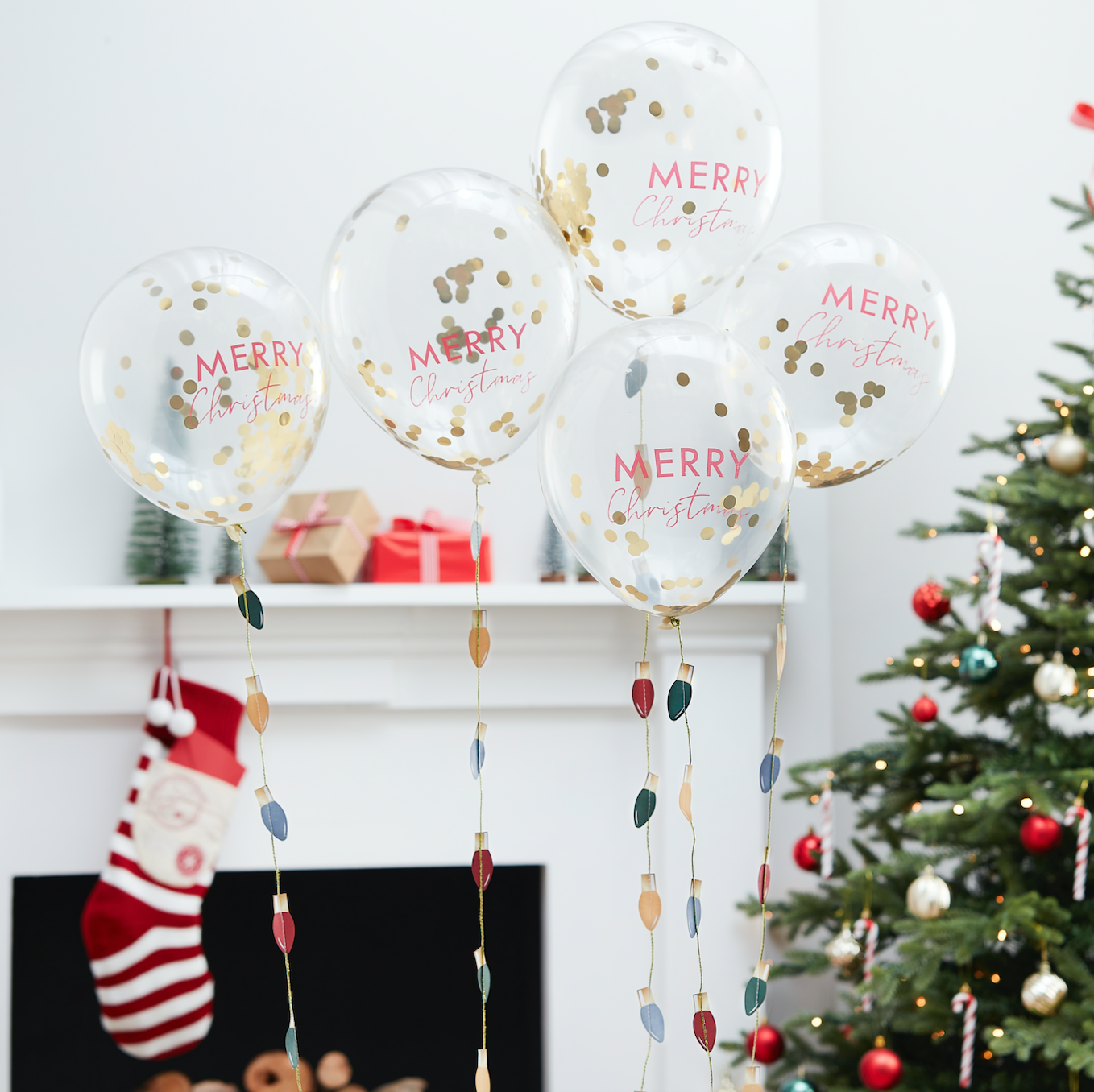 Merry Christmas Confetti Balloons with Light Bulb Balloon Tails