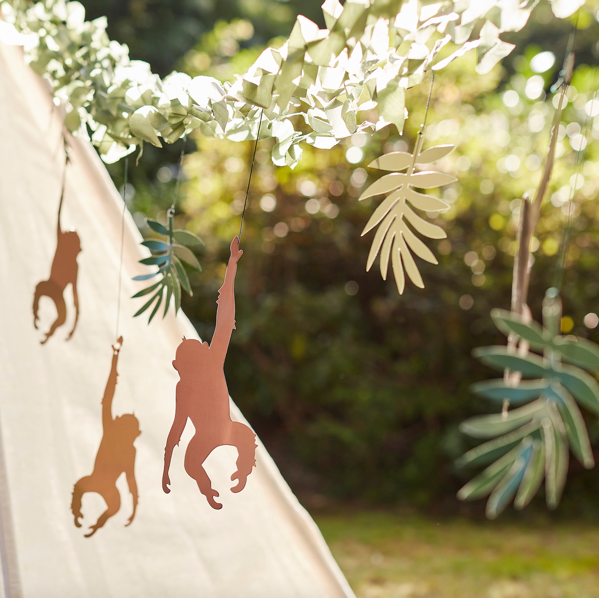 Monkey &amp; Leaf Jungle Bunting Backdrop