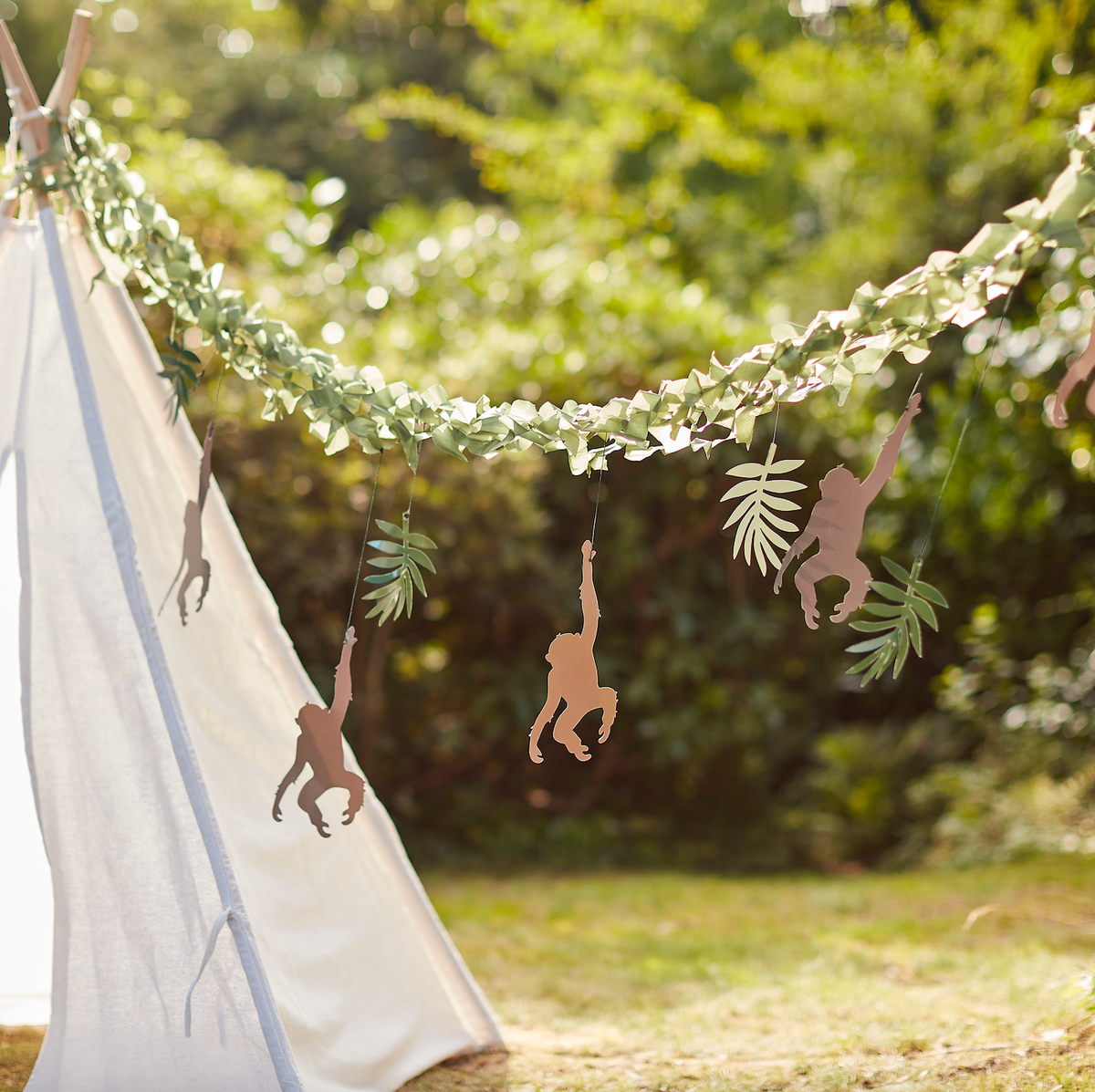Monkey &amp; Leaf Jungle Bunting Backdrop