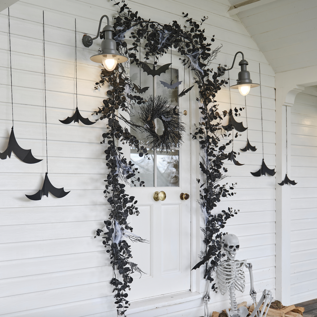 Halloween Garland Foliage Door Kit with Webbing &amp; Hanging Bats
