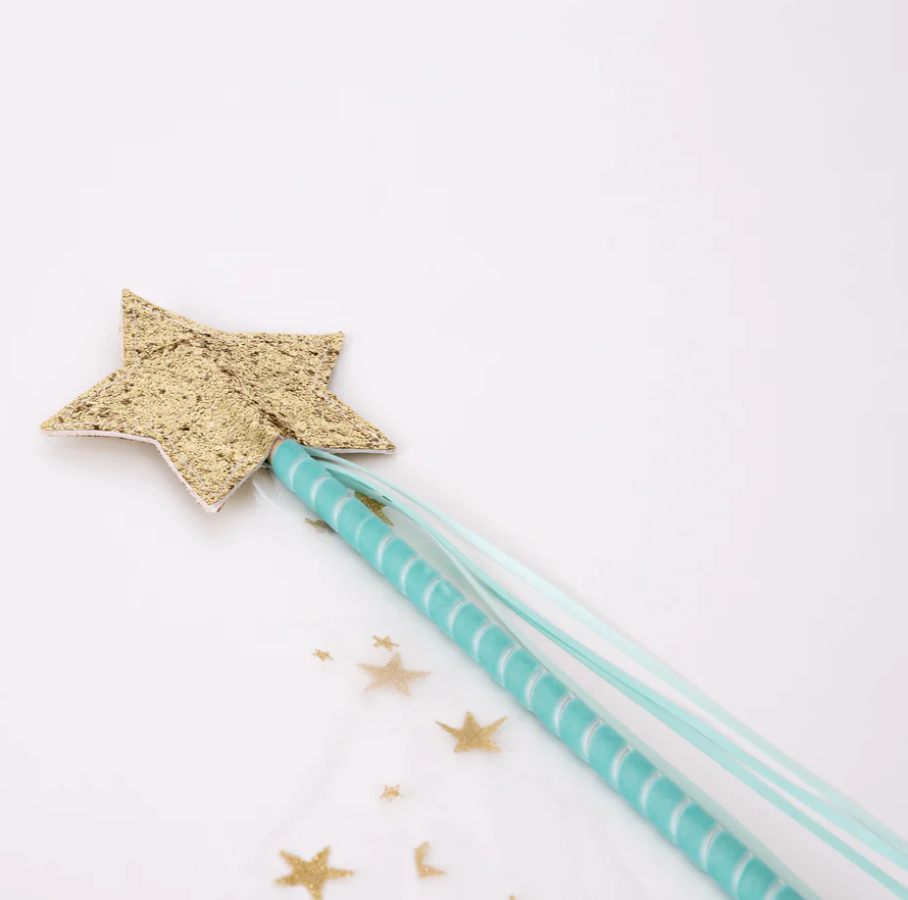 White Star Tulle Cape &amp; Wand