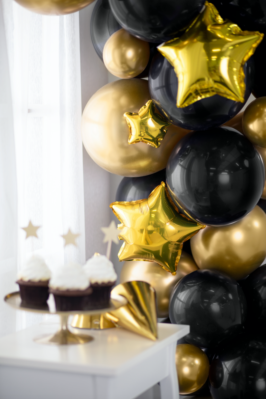 mini gold balloons