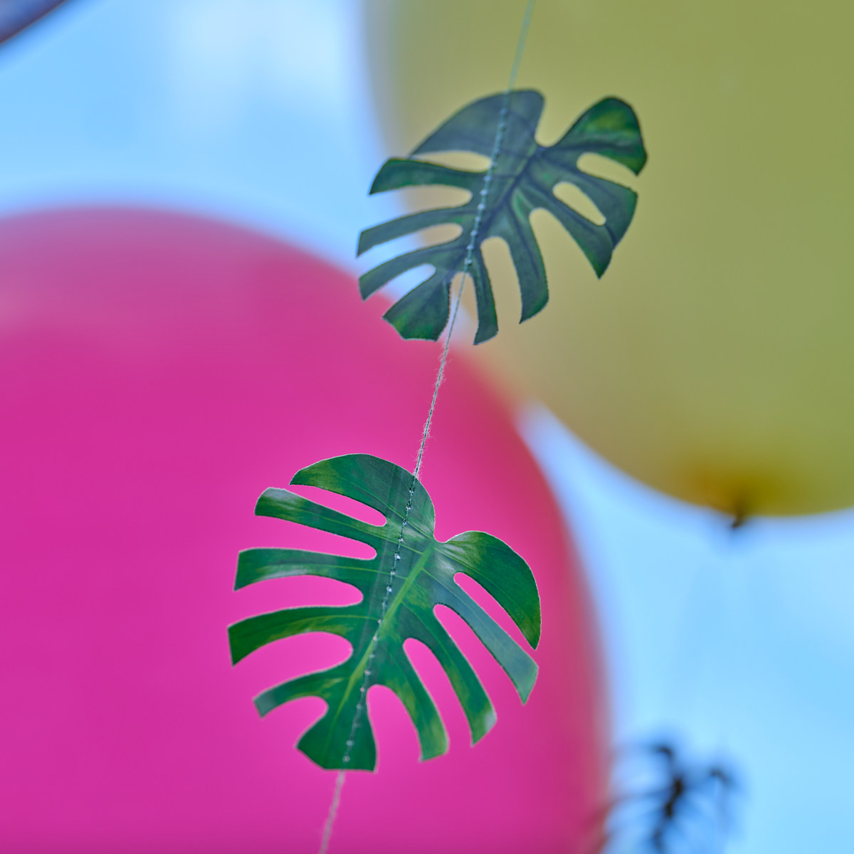 Palm Leaf Hawaiian Tiki Balloon Tails Decoration 