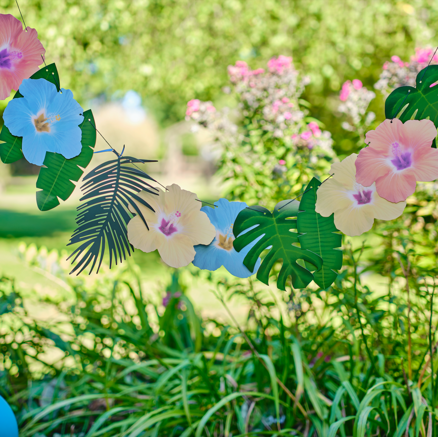 Hawaiian Palm Leaf & Hibiscus Flower Tropical Party Garland Decoration