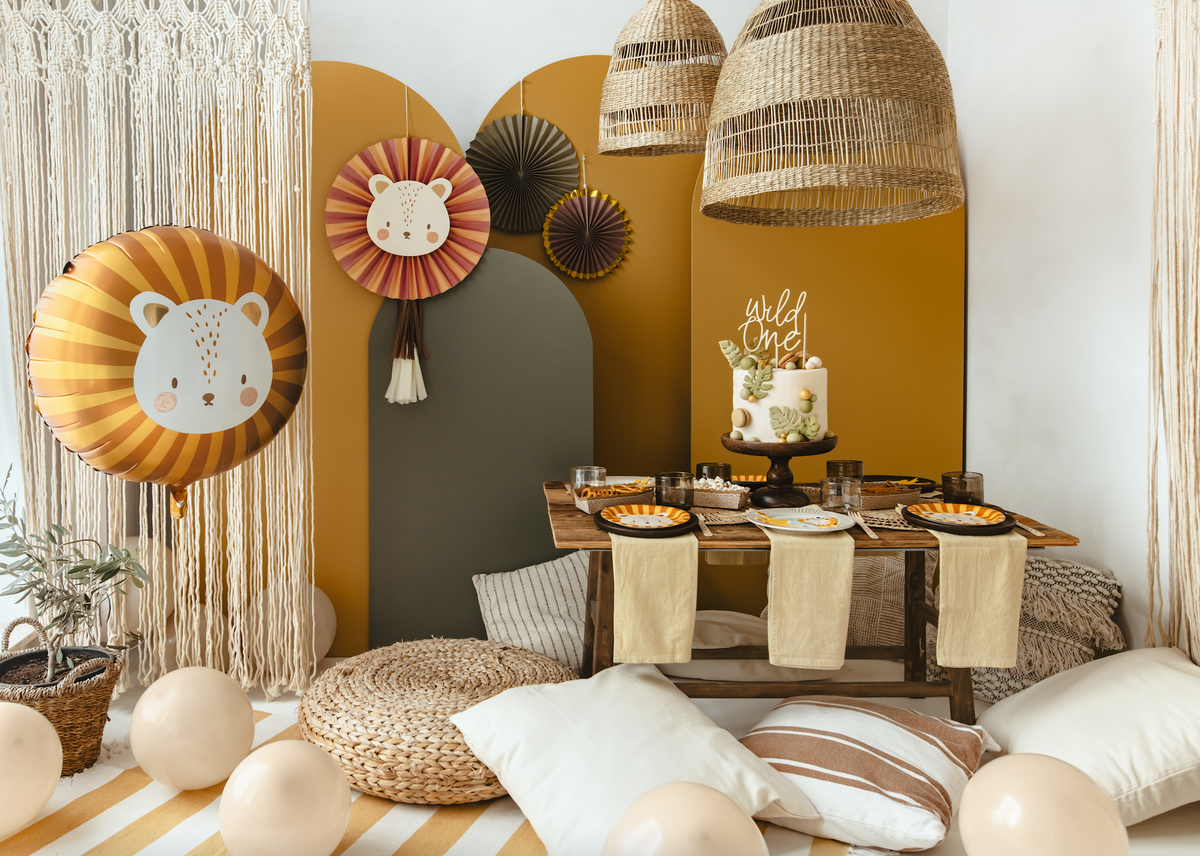 Leo Decorative Rosettes