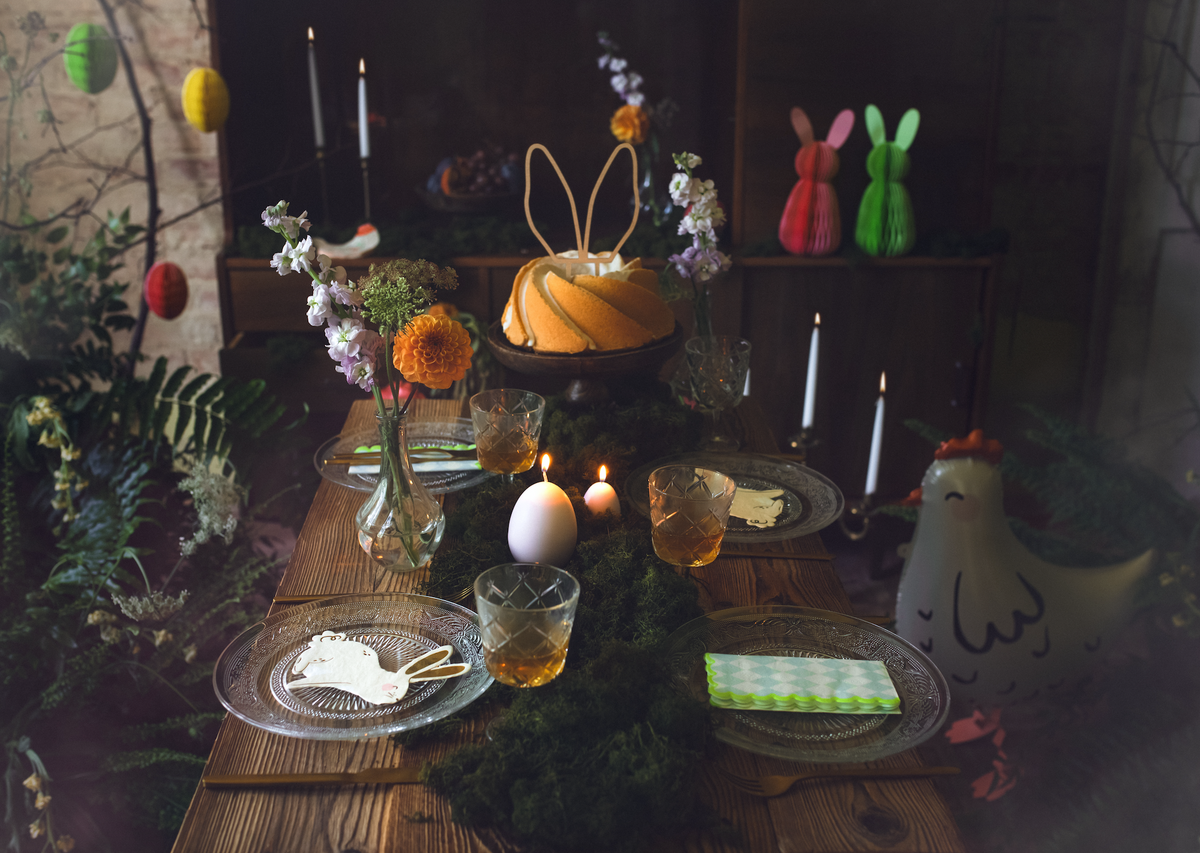 Easter Bunny Napkins with Gold Print