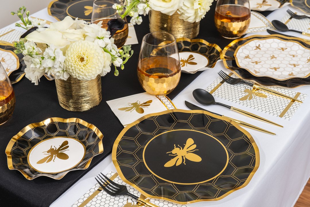 Honeybee Wavy Dinner Plates