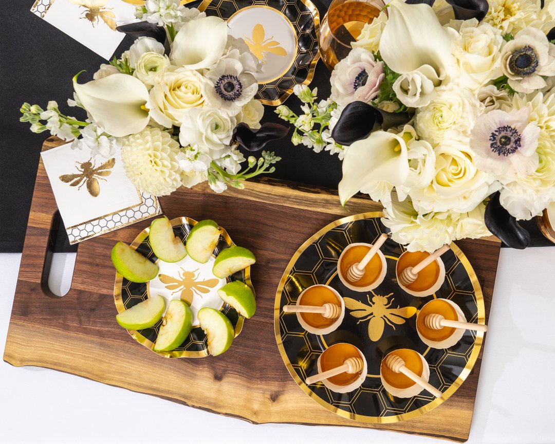 Honeybee Wavy Paper Bowls