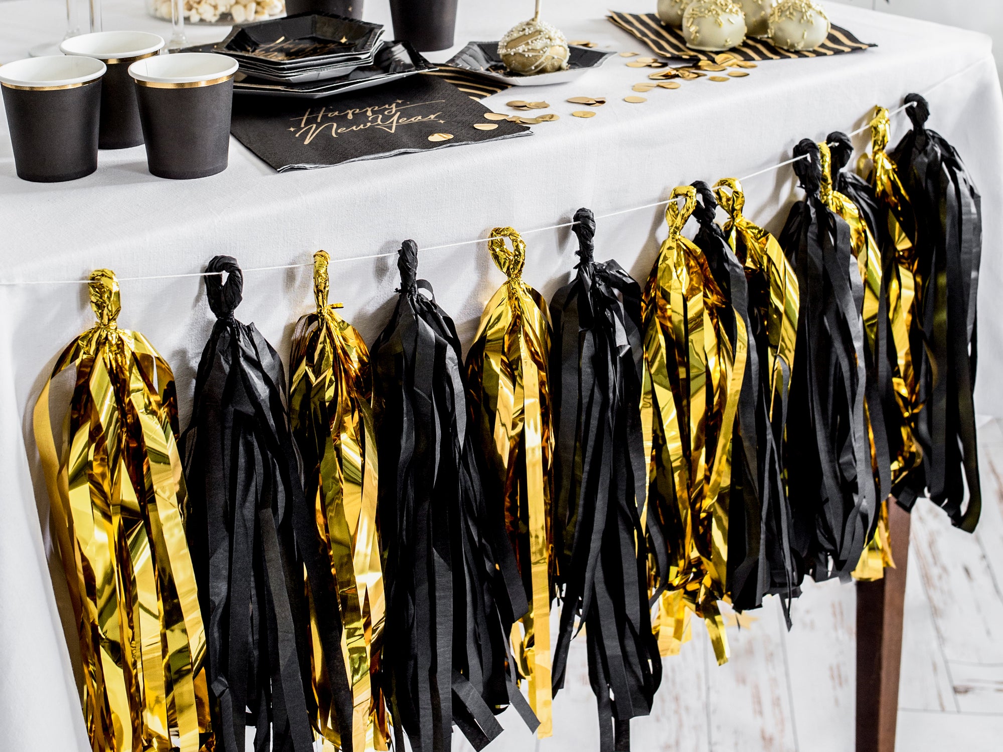 Black & Gold Tassel Garland 