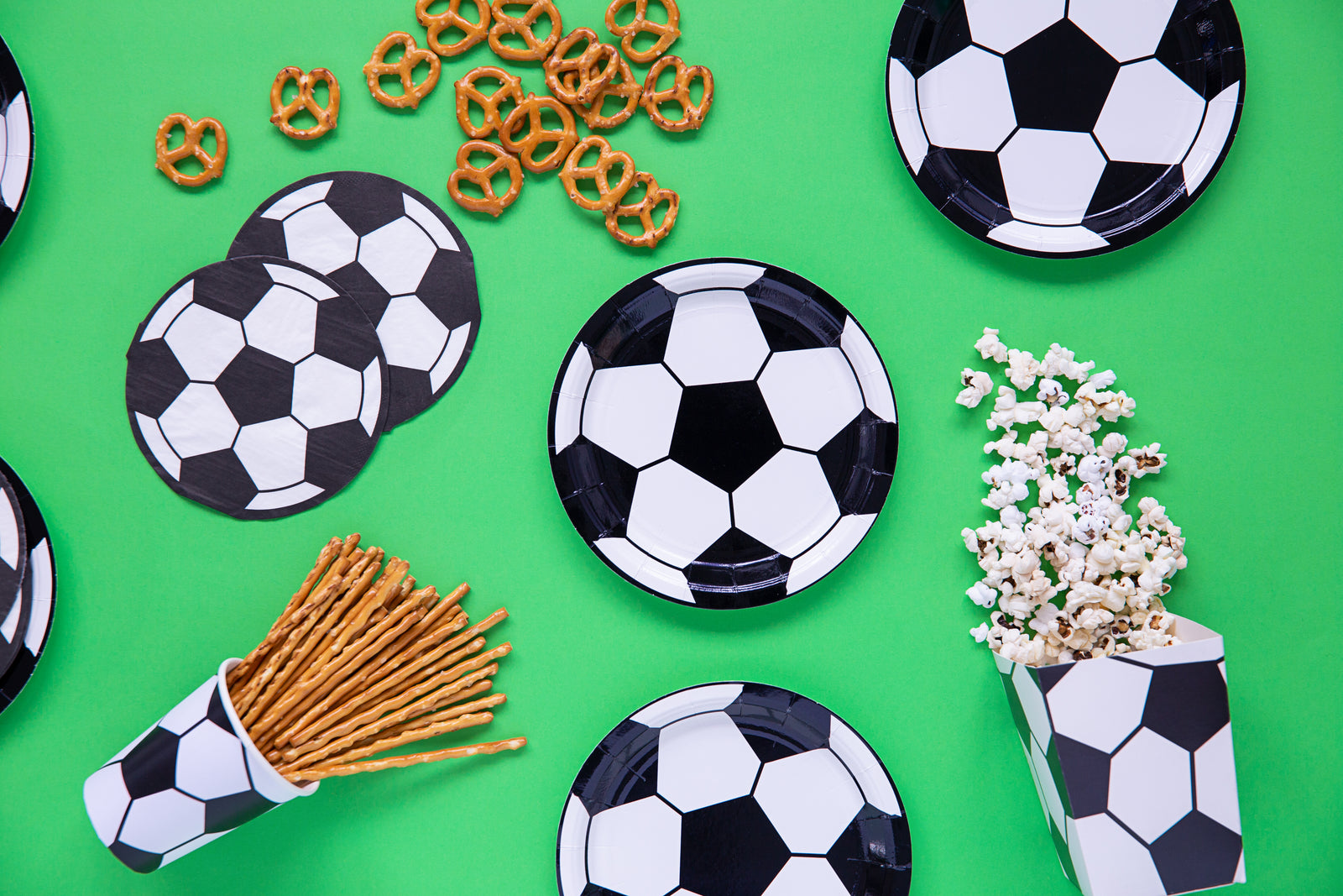 Football Champions Party Plates 